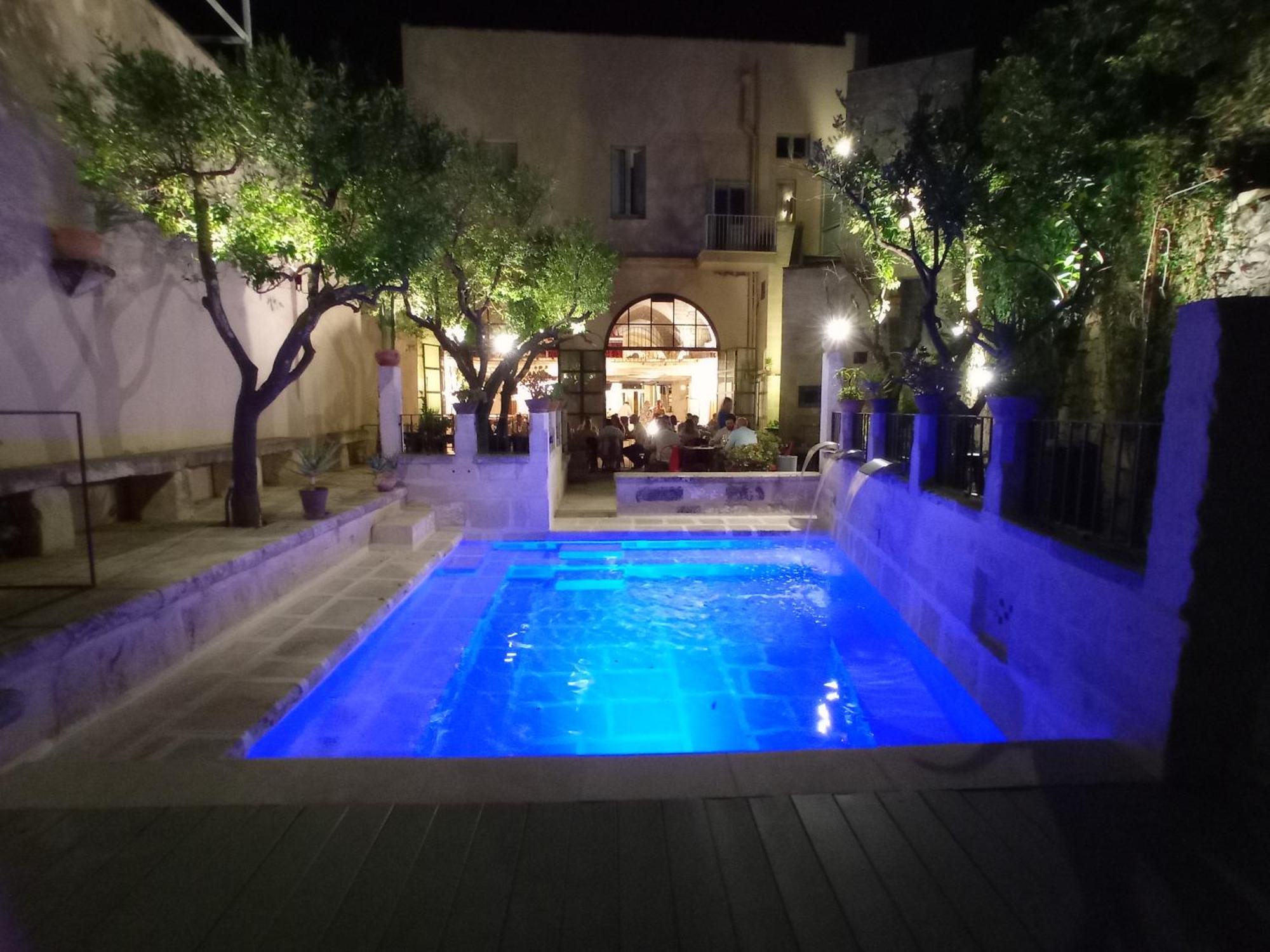 Bed and Breakfast Palazzo Mandurino Luxury Relais Zollino Exterior foto
